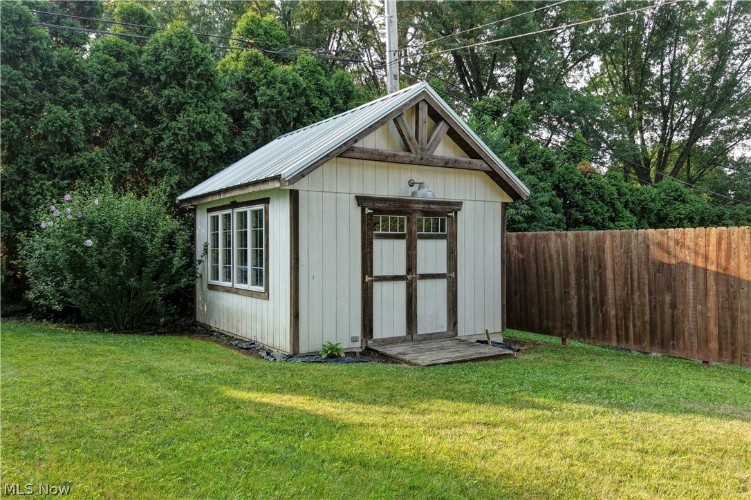 403 Engadine Court SW Sugarcreek OH 44681