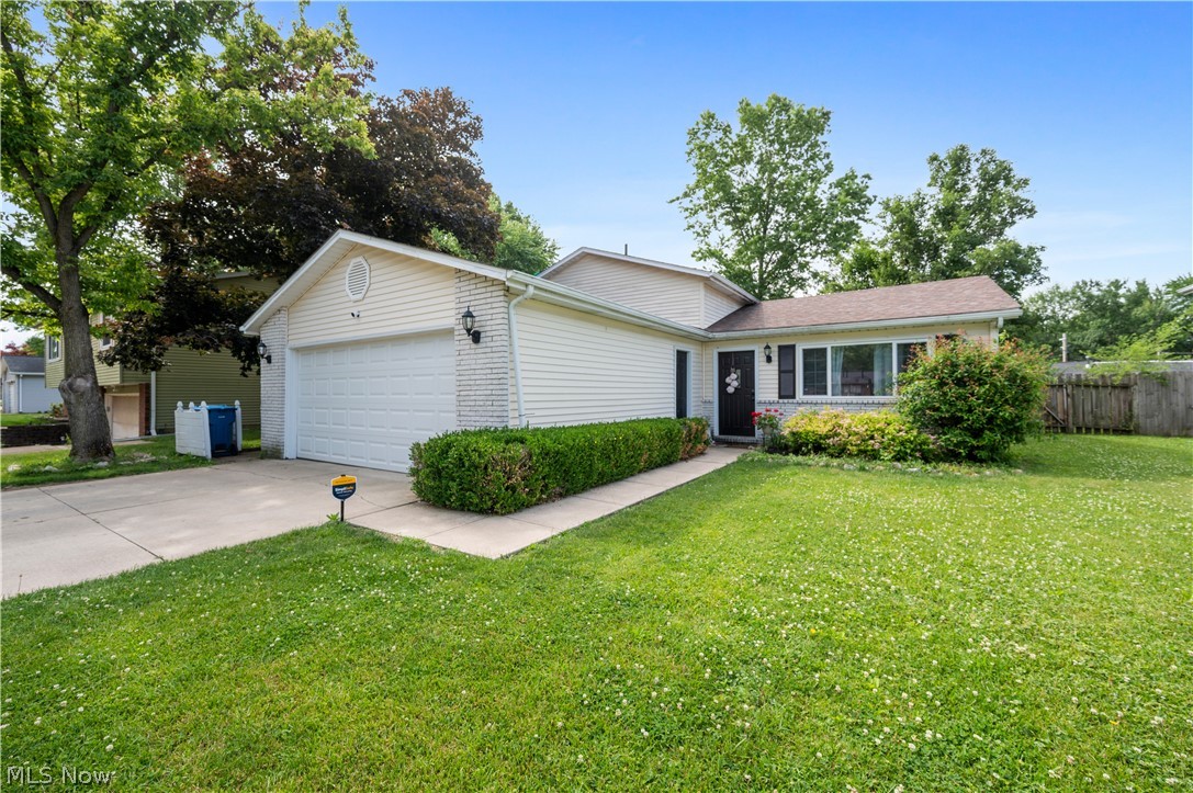 1004 Plymouth Drive Grafton OH 44044