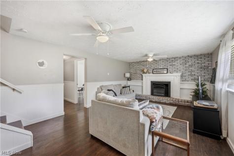 1004 Plymouth Drive Grafton OH 44044