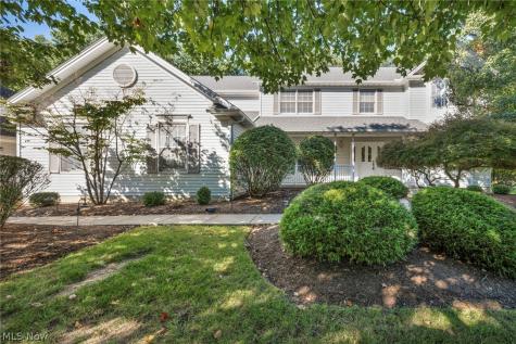 7732 Debonaire Drive Mentor OH 44060