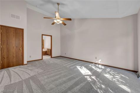 7732 Debonaire Drive Mentor OH 44060