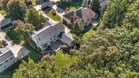 7732 Debonaire Drive Mentor OH 44060