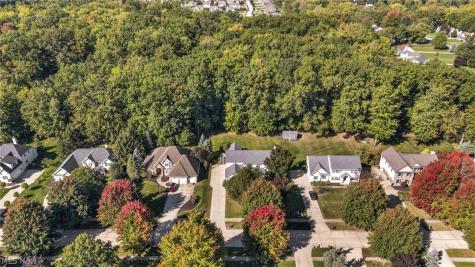 7732 Debonaire Drive Mentor OH 44060