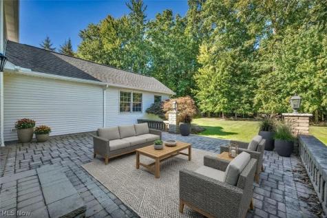 7732 Debonaire Drive Mentor OH 44060