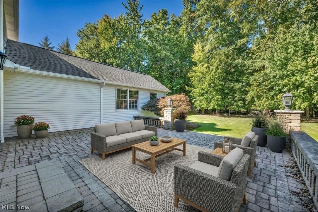 7732 Debonaire Drive Mentor OH 44060