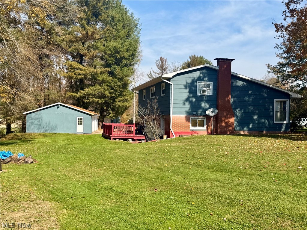 9116 State Route 800 SE Uhrichsville OH 44683