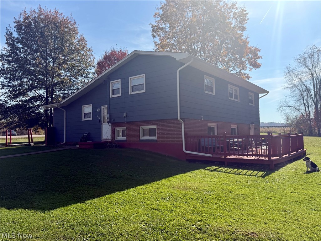 9116 State Route 800 SE Uhrichsville OH 44683