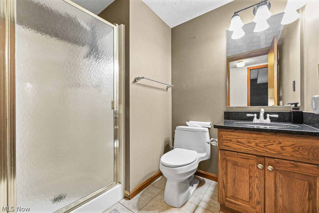 315 Valley Brook Oval Hinckley OH 44233