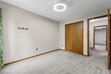 315 Valley Brook Oval Hinckley OH 44233