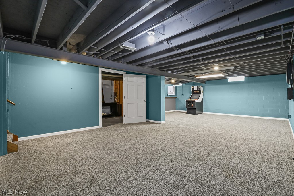 315 Valley Brook Oval Hinckley OH 44233