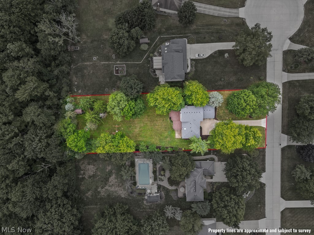 315 Valley Brook Oval Hinckley OH 44233