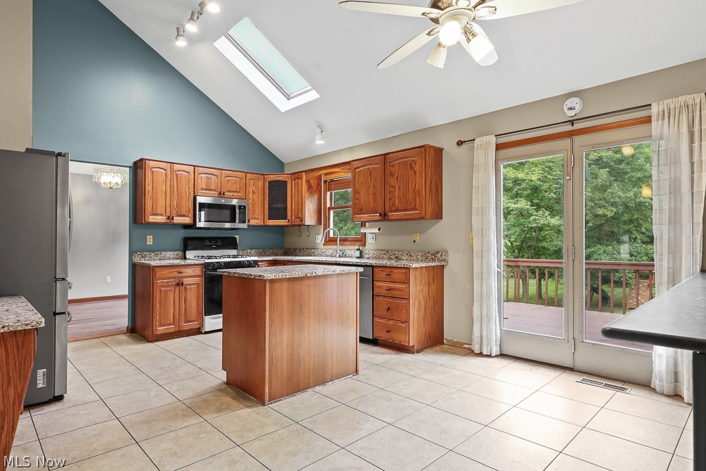 315 Valley Brook Oval Hinckley OH 44233