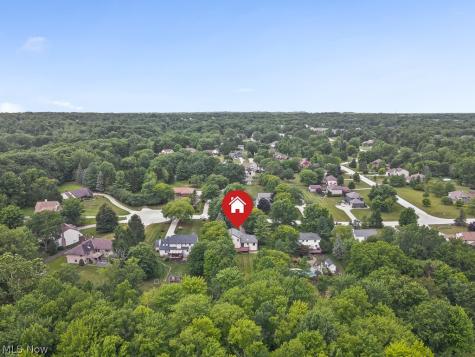 315 Valley Brook Oval Hinckley OH 44233
