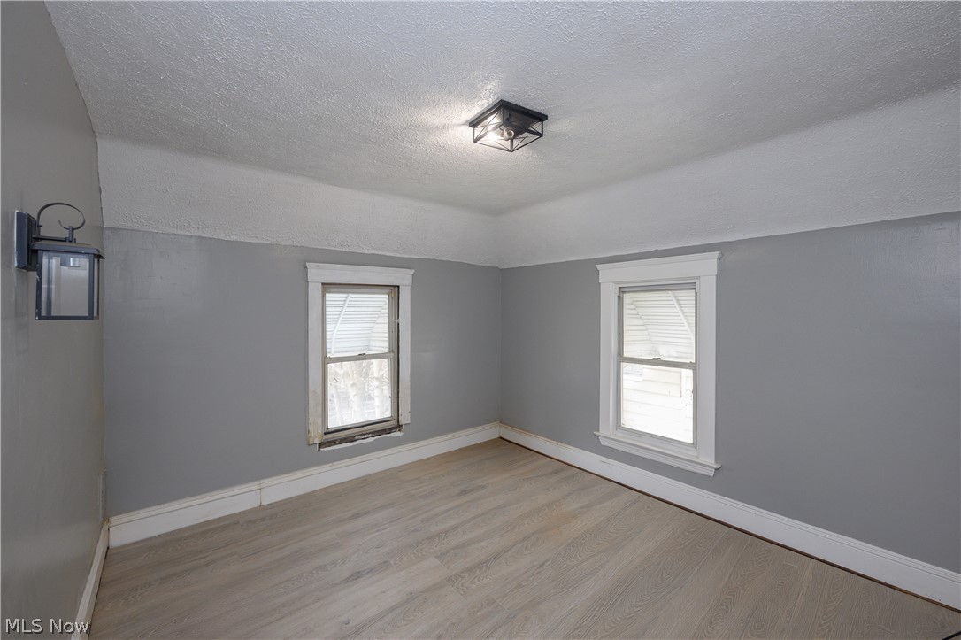 686 E 92nd Street Cleveland OH 44108