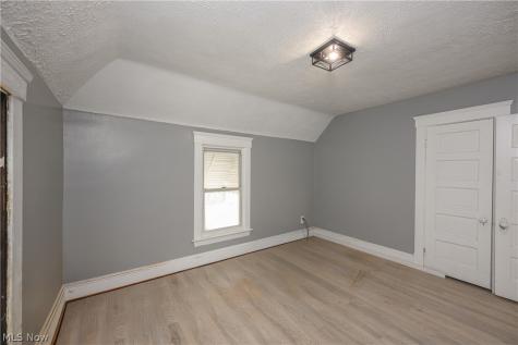 686 E 92nd Street Cleveland OH 44108