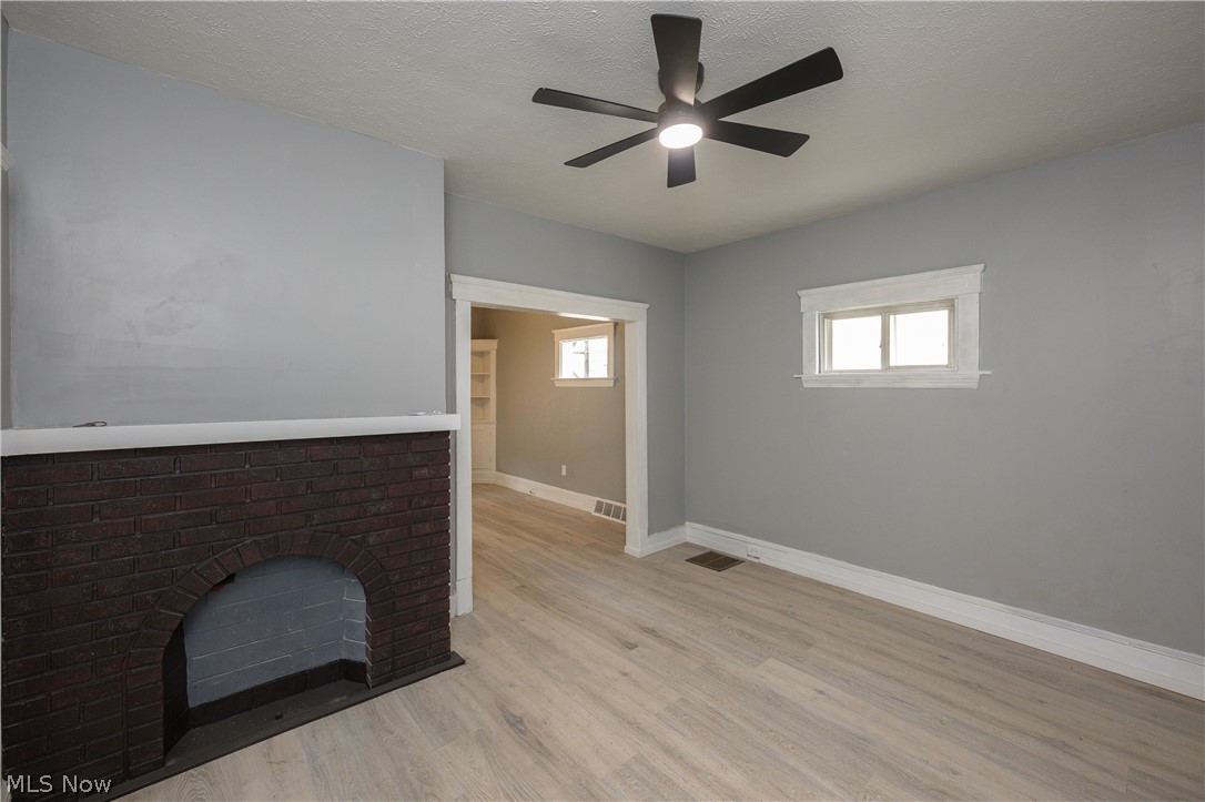 686 E 92nd Street Cleveland OH 44108