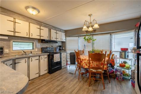 2715 Barn Drive SW Canton OH 44706