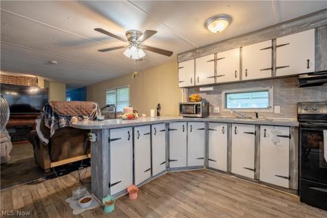 2715 Barn Drive SW Canton OH 44706