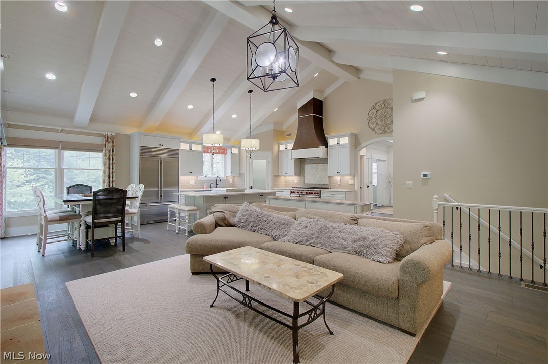 143 Relentless Way Hartville OH 44632
