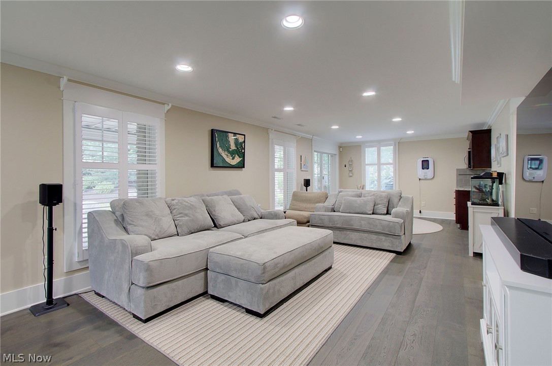 143 Relentless Way Hartville OH 44632