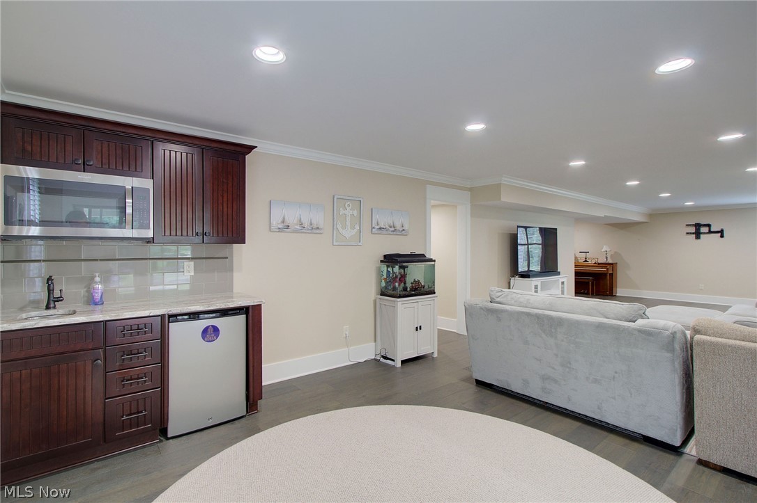143 Relentless Way Hartville OH 44632