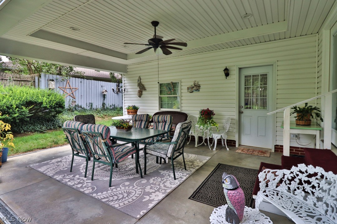 1836 Bayberry Lane Coshocton OH 43812