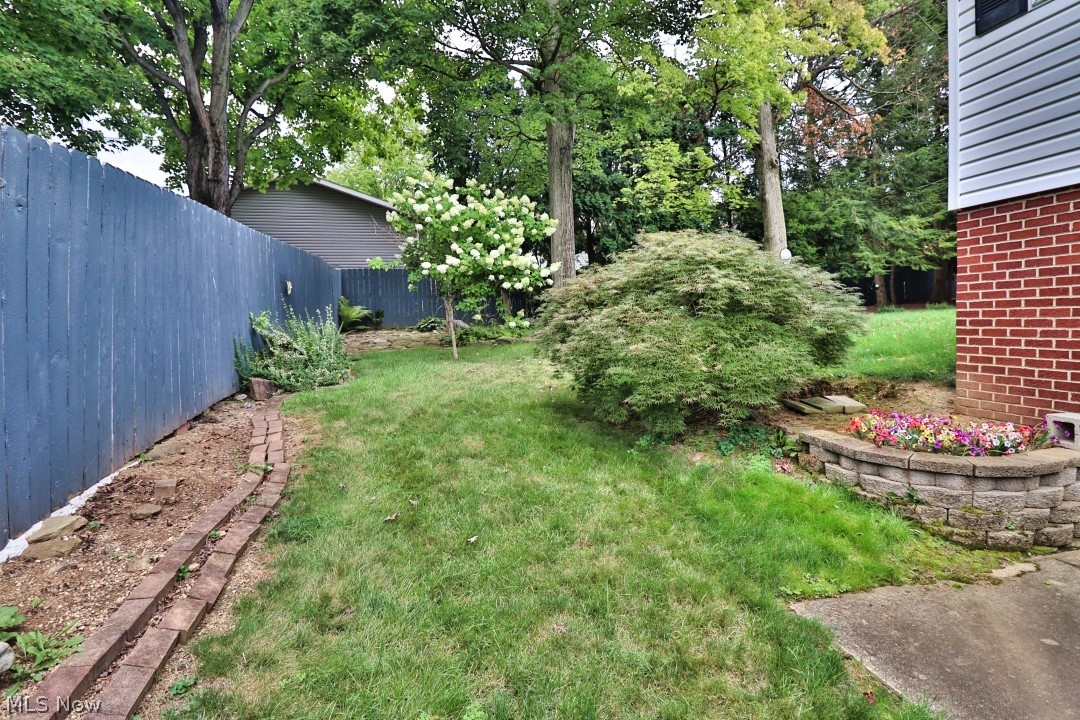 1836 Bayberry Lane Coshocton OH 43812