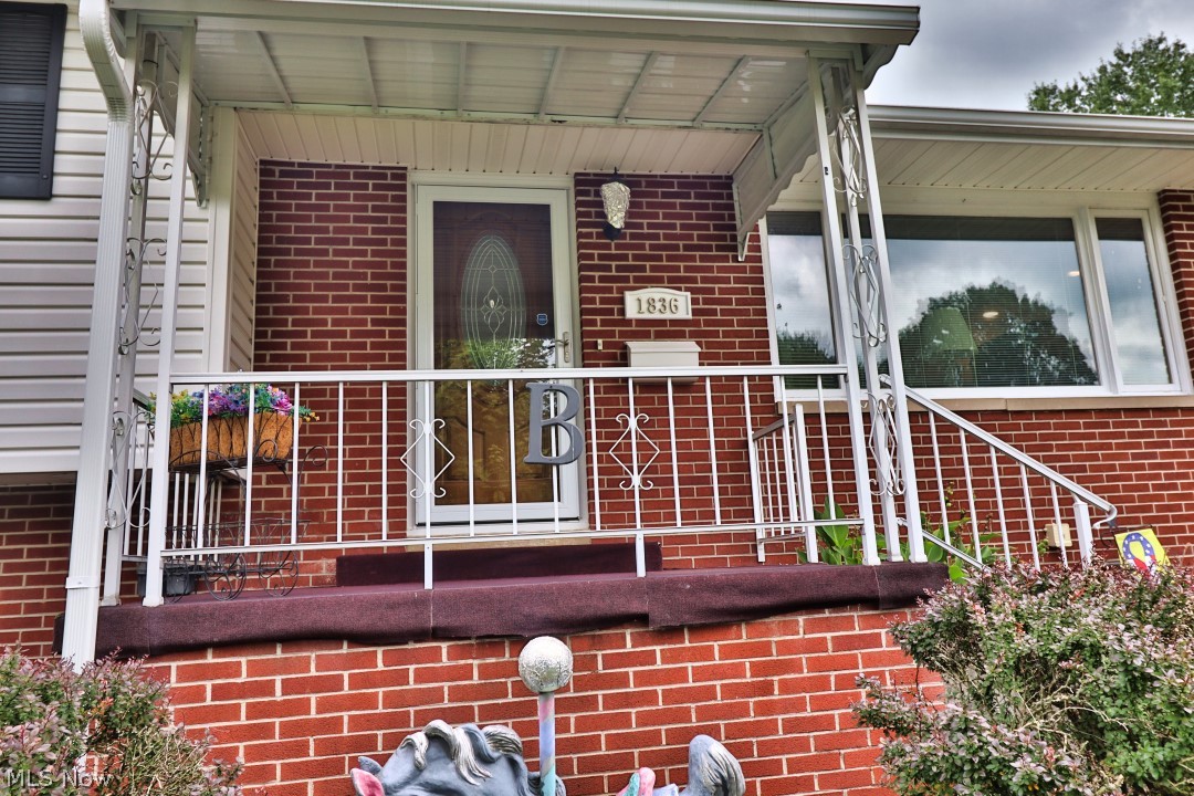 1836 Bayberry Lane Coshocton OH 43812