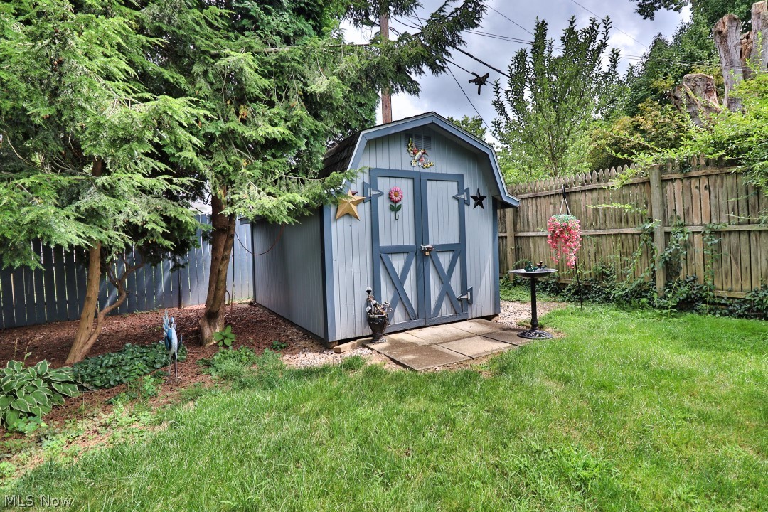 1836 Bayberry Lane Coshocton OH 43812