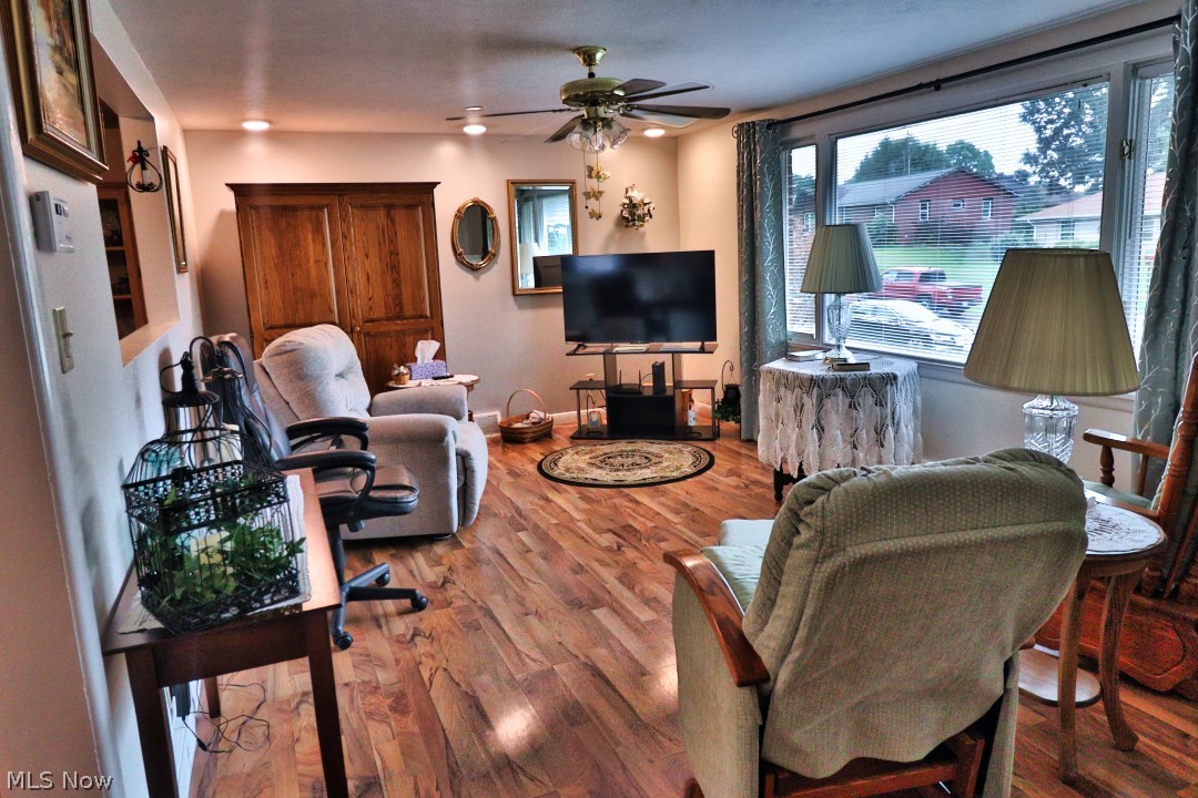 1836 Bayberry Lane Coshocton OH 43812