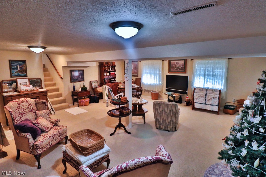 1836 Bayberry Lane Coshocton OH 43812