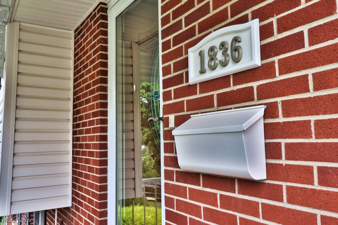 1836 Bayberry Lane Coshocton OH 43812