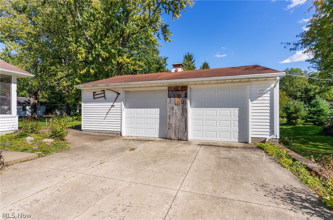 1015 New Jersey Avenue Mcdonald OH 44437