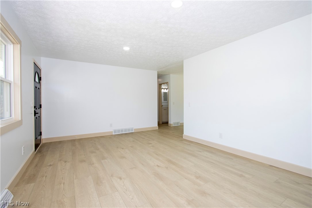 362 Jettie Avenue NE East Canton OH 44730