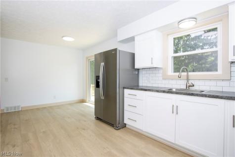 362 Jettie Avenue NE East Canton OH 44730