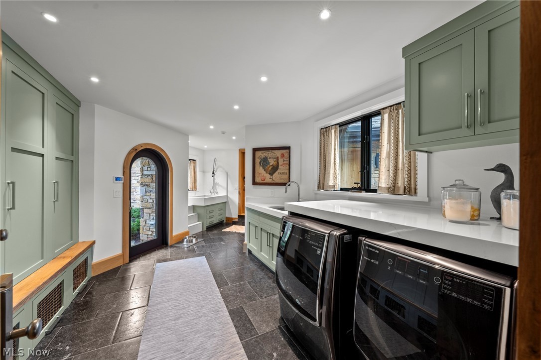 332 Timberidge Trail Gates Mills OH 44040