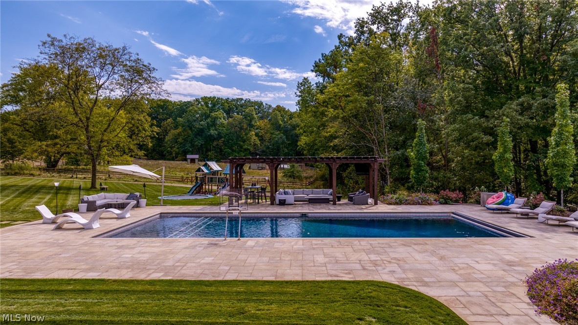 332 Timberidge Trail Gates Mills OH 44040