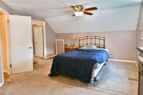 906 Elizabeth Court Cuyahoga Falls OH 44221