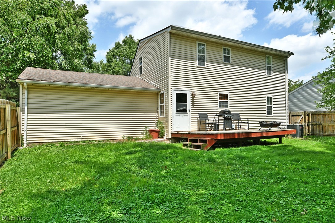 906 Elizabeth Court Cuyahoga Falls OH 44221