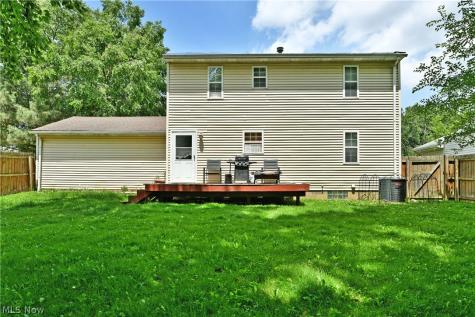 906 Elizabeth Court Cuyahoga Falls OH 44221