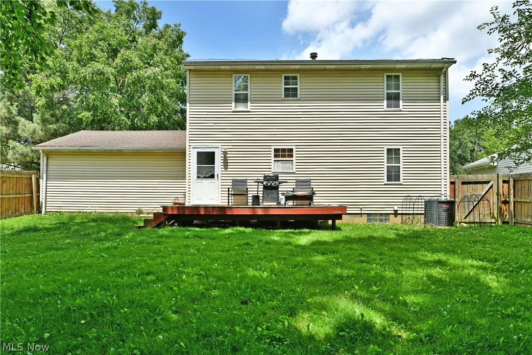 906 Elizabeth Court Cuyahoga Falls OH 44221