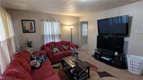 380 Emerald Avenue Mansfield OH 44907