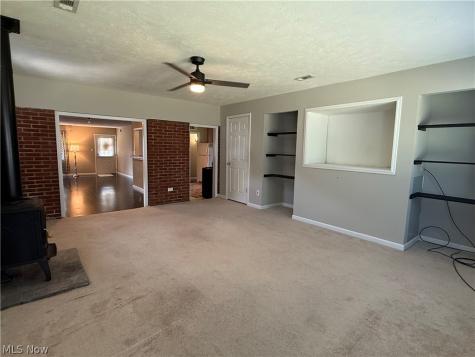 734 Hemlock Drive Euclid OH 44132