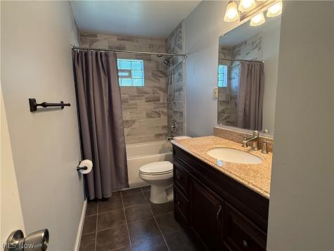 734 Hemlock Drive Euclid OH 44132