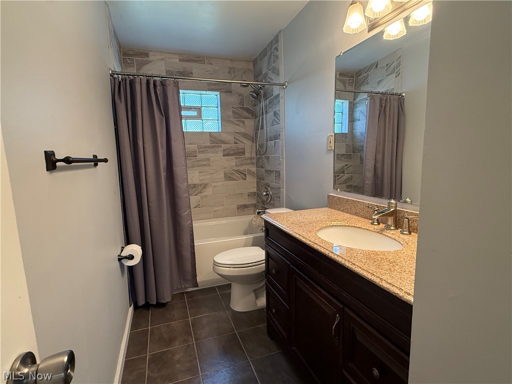 734 Hemlock Drive Euclid OH 44132
