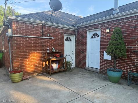 734 Hemlock Drive Euclid OH 44132