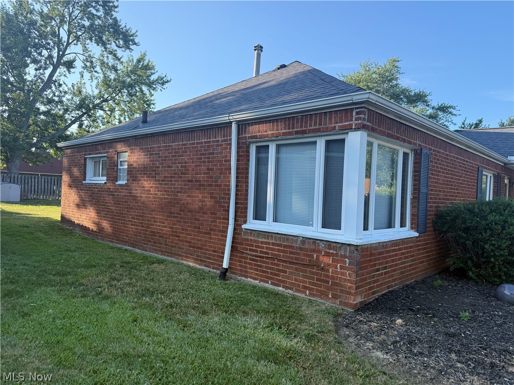 734 Hemlock Drive Euclid OH 44132