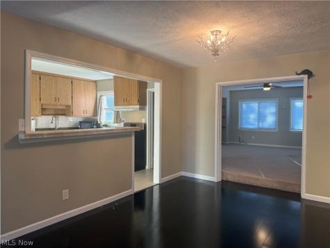 734 Hemlock Drive Euclid OH 44132