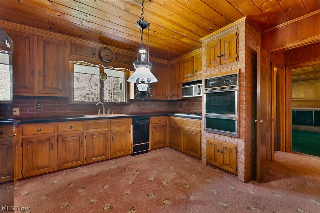 6150 E South Range Road Petersburg OH 44454