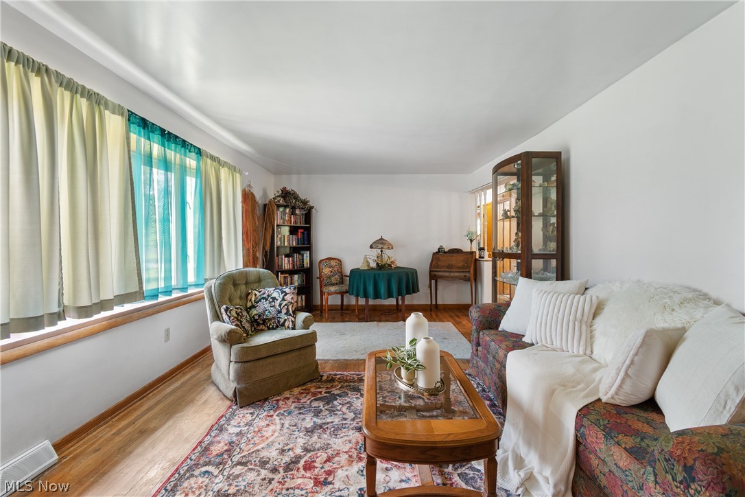 12780 Jamestown Avenue NW Uniontown OH 44685